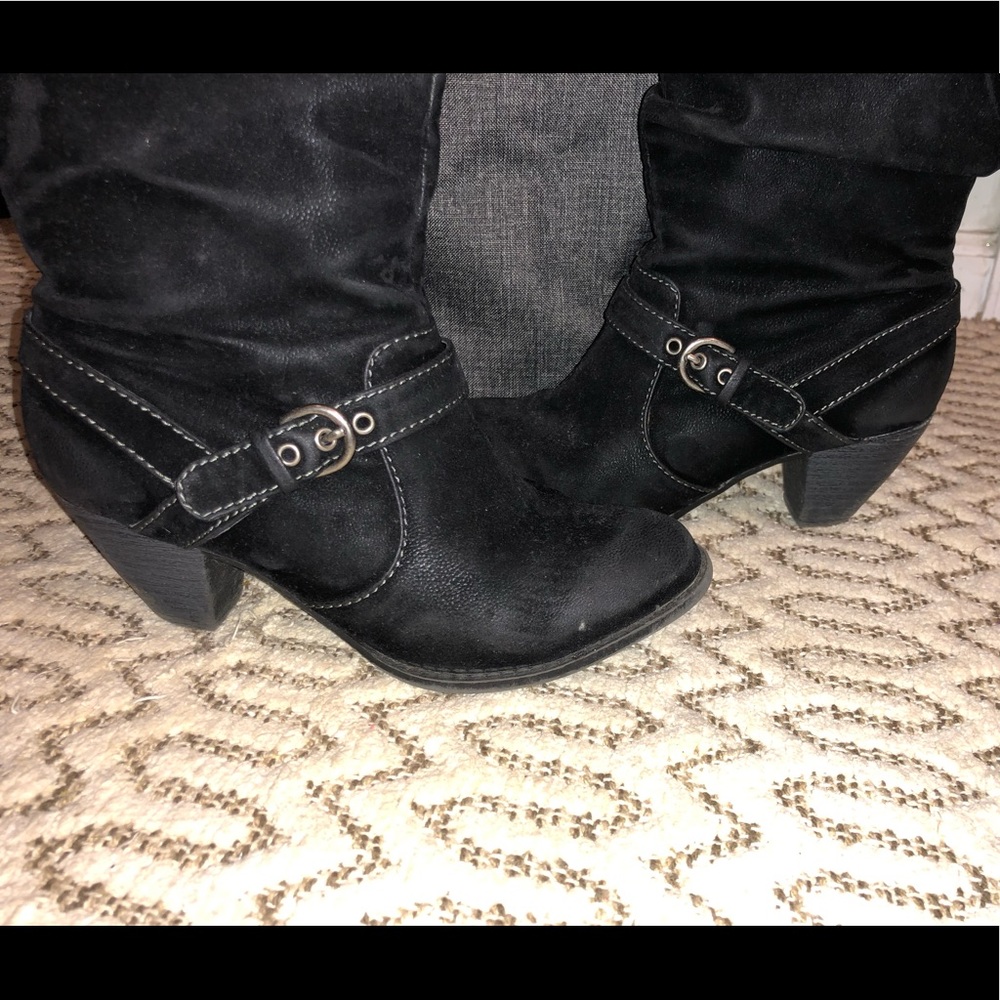 tall black boots